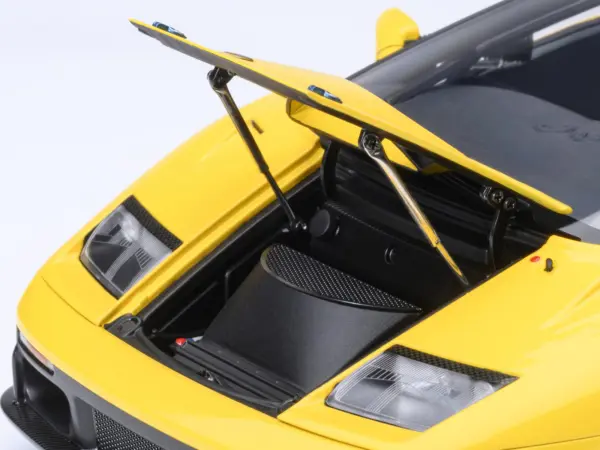 Lamborghini Diablo GTR Superfly Yellow 1/18 Model Car by Autoart #3