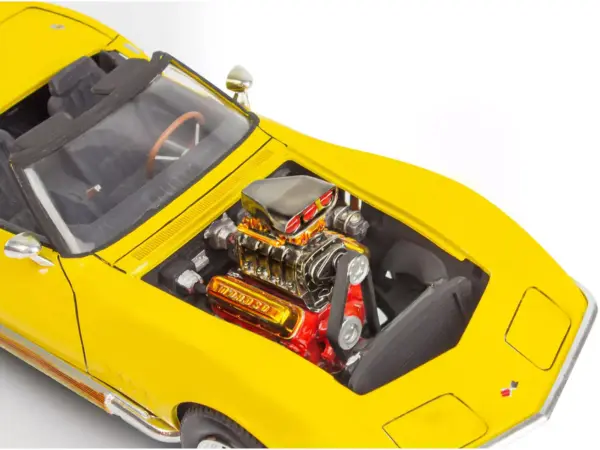 Level 4 Model Kit 1968 Chevrolet Corvette L/88 Convertible 2-in-1 1/25 Scale Model by Revell #5