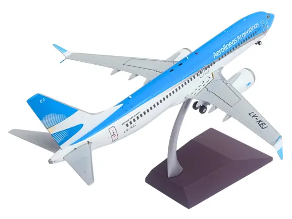 Boeing 737 MAX 8 Commercial Aircraft "Aerolineas Argentinas" (LV-KEJ) White and Blue "Gemini 200" Series 1/200 Diecast Model Airplane by GeminiJets #4