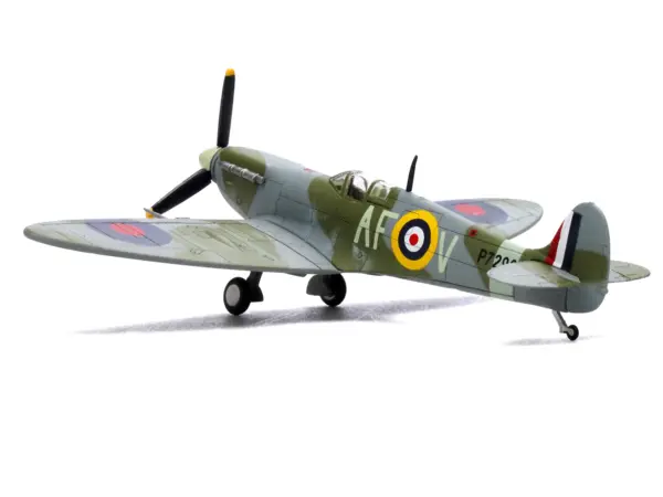 Supermarine Spitfire Mk IIa Fighter Aircraft "P7290 Air Fighting Development Unit RAF Duxford" (1942) Royal Air Force 1/72 Diecast Model by Legion #3