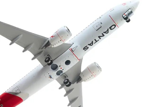 Boeing 737-800 Commercial Aircraft "Qantas Airways" (VH-VZW) White with Red Tail 1/400 Diecast Model Airplane by GeminiJets #4