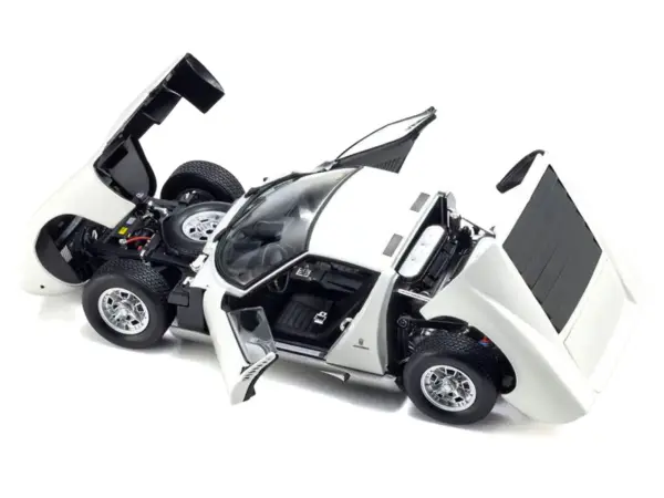 Lamborghini Miura P 400 White 1/18 Diecast Model Car by Kyosho #2