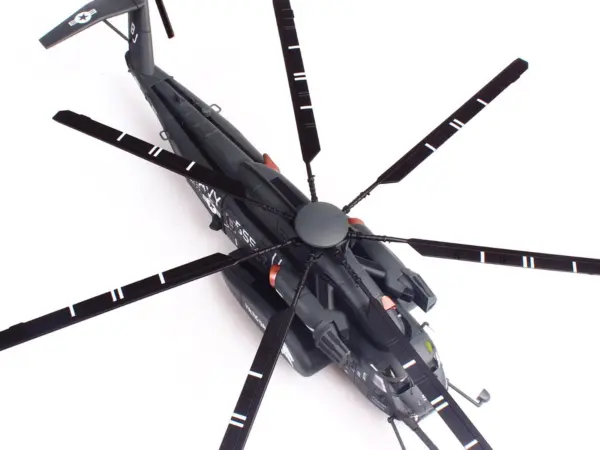 Sikorsky MH-53E Sea Dragon Helicopter "United States Navy Vanguard Tail Number 555" Dark Gray 1/72 Diecast Model by Panzerkampf #4