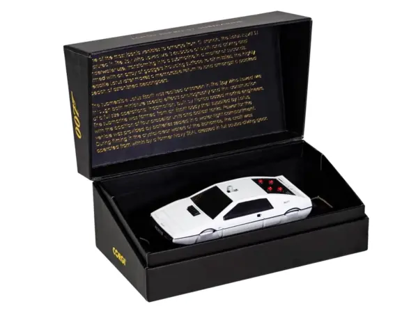 Lotus Esprit S1 Submarine White James Bond 007 "The Spy Who Loved Me" (1977) Movie Diecast Model Car by Corgi #3