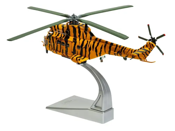 Westland Puma HC-1 Helicopter "No. 230 Squadron NATO Tiger Meet livery RIAT" (2005) Royal Air Force "The Aviation Archive" Series 1/72 Diecast Model by Corgi #4