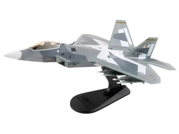 Lockheed F-22 Raptor Stealth Aircraft "Splinter Camouflage" United States Air Force "Air Power Series" 1/72 Diecast Model by Hobby Master #5