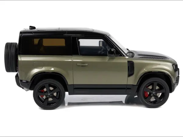2021 Land Rover Defender 90 P400 X-Dynamic HSE Pangea Green Metallic 1/18 Model Car by GT Spirit #3