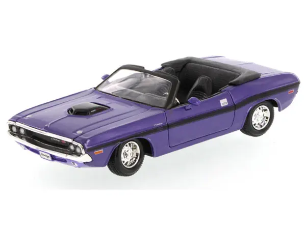 1970 Dodge Challenger R/T Convertible Purple 1/24 Diecast Model Car by Maisto #2