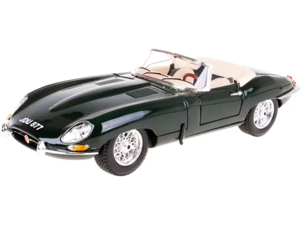 1961 Jaguar E Type Convertible Green 1/18 Diecast Model Car by Bburago #3