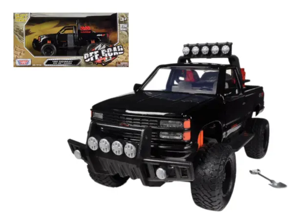 1992 Chevrolet 454 SS Pickup Truck Off Road Black 1/24 Diecast Model by Motormax #1