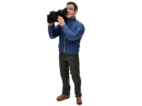 Camera Man Figurine I "Camera Crew" for 1/18 Scale Models by American Diorama #2