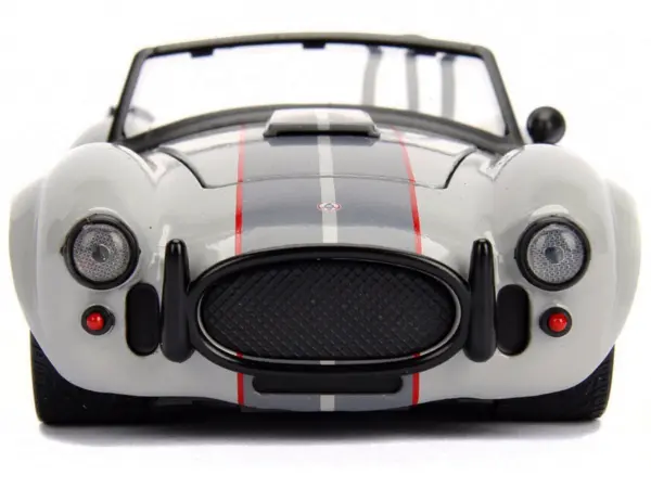 1965 Shelby Cobra 427 S/C Grey 1/24 Diecast Model Car by Jada #3