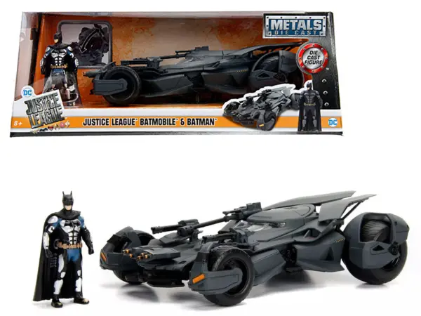 2017 Justice League Batmobile with diecast Batman Figure 1/24 Diecast Model Car by Jada #1