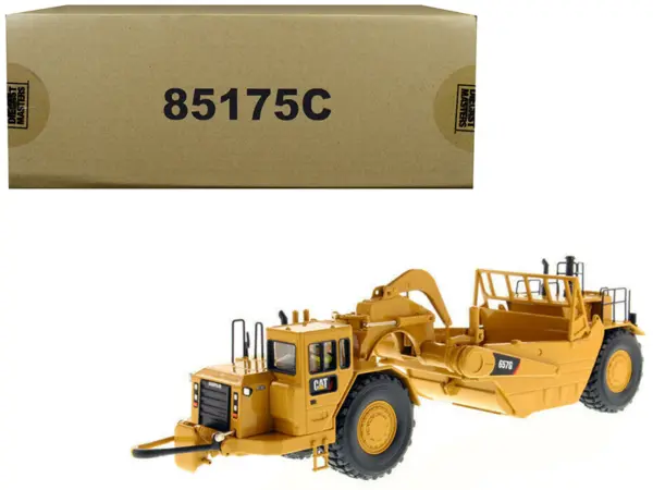 CAT Caterpillar 657 G Wheel Tractor Scraper with Operator "Core Classics Series" 1/50 Diecast Model by Diecast Masters #1