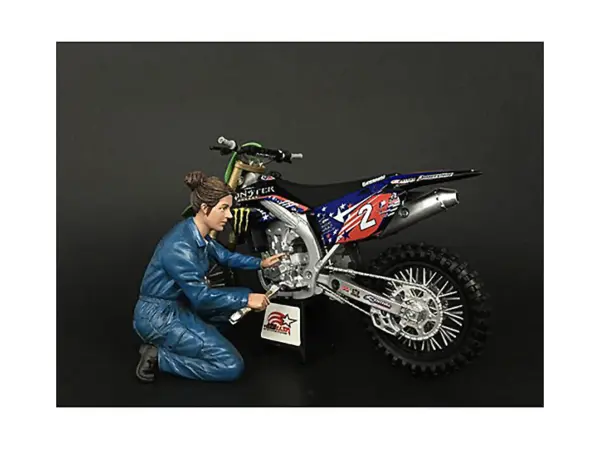 Mechanic Chole Figurine for 1/12 Scale Motorcycle Models by American Diorama #1
