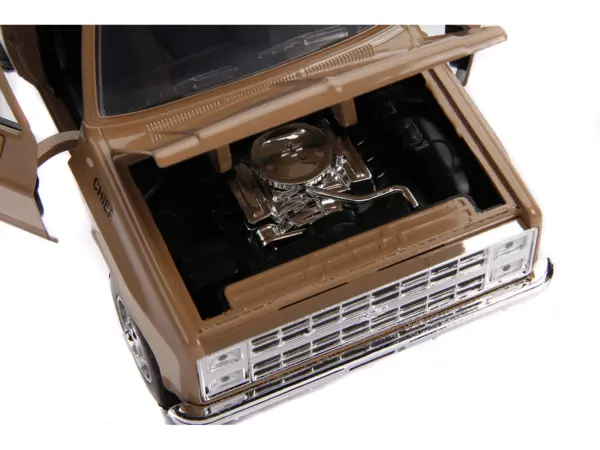 Hopper's Chevrolet Blazer with Police Badge "Hawkins Police Dept." "Stranger Things" (2016) TV Series 1/24 Diecast Model Car by Jada #3