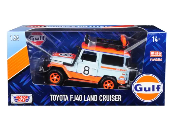 Toyota FJ40 Land Cruiser #8 "Gulf Oil"  White Limited Edition to 2400 pieces Worldwide 1/24 Diecast Model Car by Motormax #1