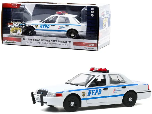 2011 Ford Crown Victoria Police Interceptor "New York City Police Department" (NYPD) White "Hot Pursuit" Series 1/24 Diecast Model Car by Greenlight #1