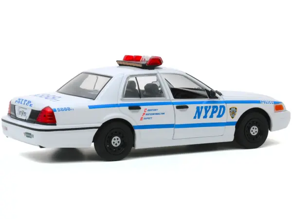 2011 Ford Crown Victoria Police Interceptor "New York City Police Department" (NYPD) White "Hot Pursuit" Series 1/24 Diecast Model Car by Greenlight #2
