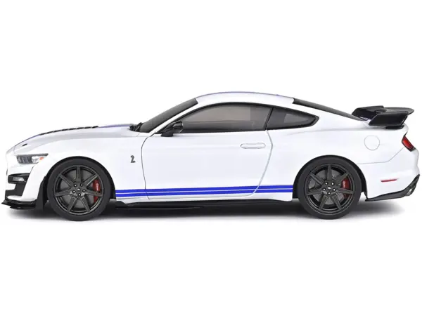 2020 Ford Mustang Shelby GT500 White with Blue Stripes "Special Edition" 1/18 Diecast Model Car by Maisto #3