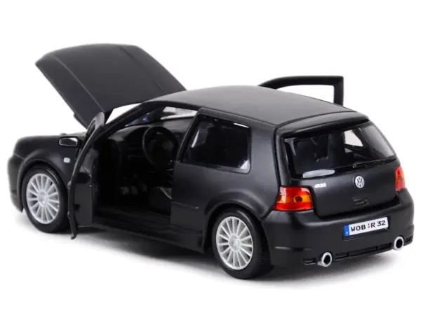 Volkswagen Golf R32 Matt Black "Special Edition" Series 1/24 Diecast Model Car by Maisto #4