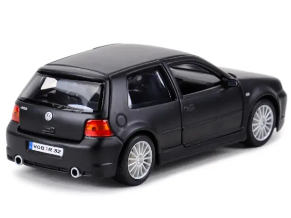 Volkswagen Golf R32 Matt Black "Special Edition" Series 1/24 Diecast Model Car by Maisto #5