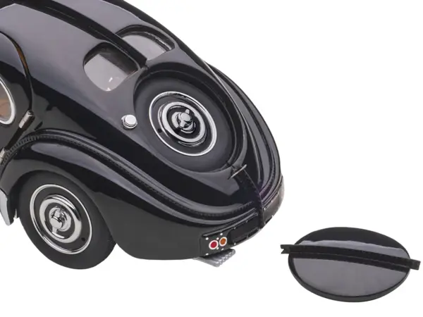 1938 Bugatti Type 57SC Atlantic with Disc Wheels Black 1/43 Diecast Model Car by Autoart #5