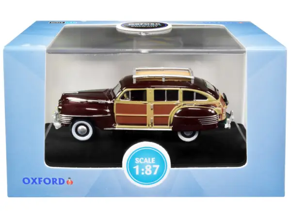 1942 Chrysler Town and Country Woody Wagon Regal Maroon with Roof Rack 1/87 (HO) Scale Diecast Model Car by Oxford Diecast #1