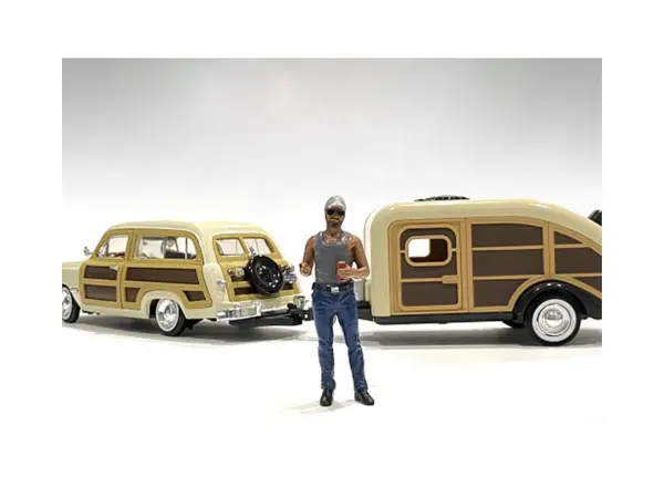 "Campers" Figure 5 for 1/18 Scale Models by American Diorama #1