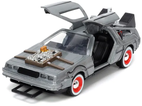 DeLorean DMC (Time Machine) Brushed Metal "Back to the Future Part III" (1990) Movie "Hollywood Rides" Series 1/32 Diecast Model Car by Jada #2