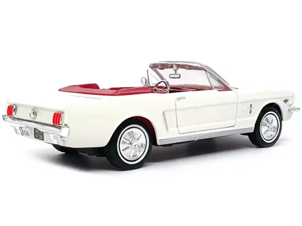 1964 1/2 Ford Mustang Convertible White with Red Interior James Bond 007 "Goldfinger" (1964) Movie "James Bond Collection" Series 1/24 Diecast Model Car by Motormax #3
