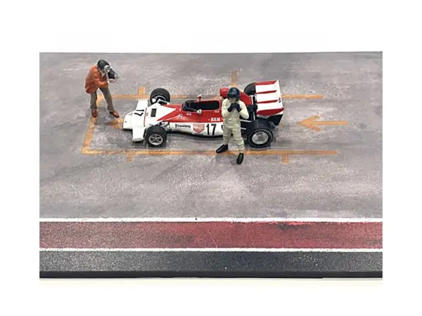 "Race Day" Two Diecast Figures Set 2 for 1/43 Scale Models by American Diorama #2