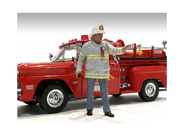 "Firefighters" Fire Captain Figure for 1/24 Scale Models by American Diorama #2