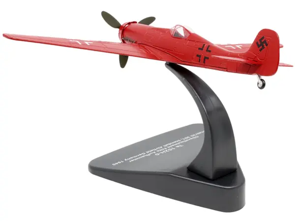 Focke-Wulf Ta 152H-0 War Plane Oberstleutnant Fritz Aufhammer Stab/JG 301 Stendall Airfield Germany (1945) "Oxford Aviation" Series 1/72 Diecast Model Airplane by Oxford Diecast #3