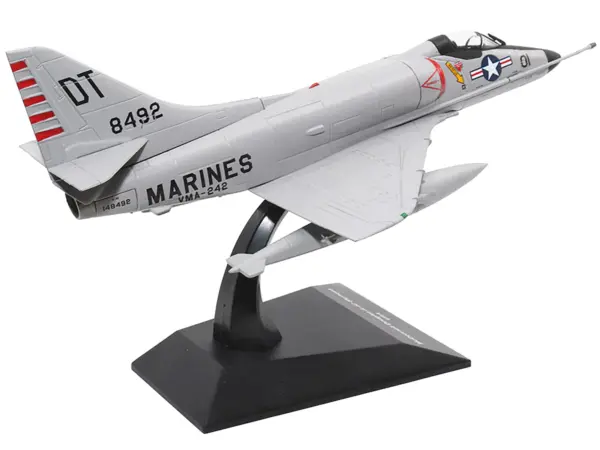 McDonnell Douglas A-4C Skyhawk Attack Aircraft "US Navy" 1/72 Diecast Model by Militaria Die Cast #4