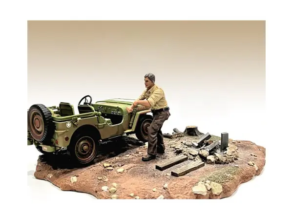 "4X4 Mechanic" Figure 3 for 1/18 Scale Models by American Diorama #1