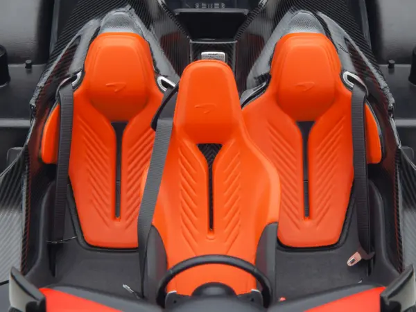 McLaren Speedtail Volcano Orange Metallic with Black Top and Suitcase Accessories 1/18 Model Car by Autoart #5