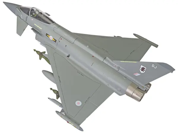 Eurofighter Typhoon FGR.4 Fighter Aircraft "RAF No.11 Squadron Operation Ellamy Gioia del Colle Air Base Italy" (2011) Royal Air Force "The Aviation Archive" Series 1/48 Diecast Model by Corgi #4
