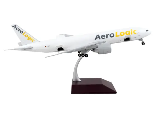 Boeing 777F Commercial Aircraft "AeroLogic" White "Gemini 200 - Interactive" Series 1/200 Diecast Model Airplane by GeminiJets #3