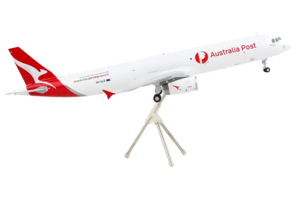 Airbus A321P2F Commercial Aircraft "Qantas Freight - Australia Post" White with Red Tail "Gemini 200" Series 1/200 Diecast Model Airplane by GeminiJets #2