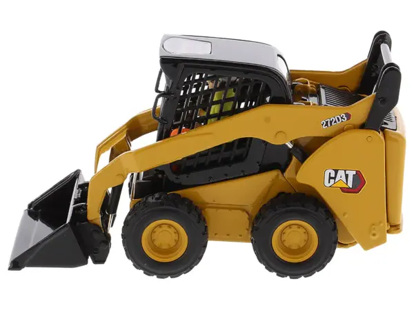 CAT Caterpillar 272D3 Skid Steer Loader with Operator Yellow "High Line" Series 1/32 Diecast Model by Diecast Masters #3