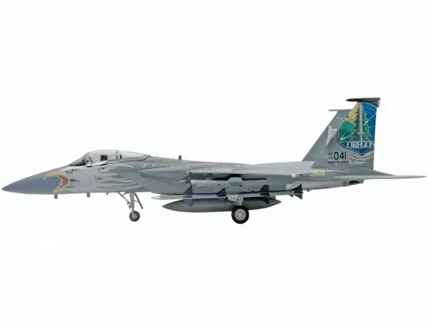 Level 4 Model Kit McDonnell Douglas F-15C Eagle Fighter Aircraft 1/48 Scale Model by Revell #2
