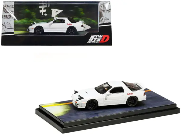 Mazda RX-7 (FC3S) RHD (Right Hand Drive) White "RedSuns" with Ryosuke Takahashi Driver Figure "Initial D" (1995-2013) Manga 1/64 Diecast Model Car by Hobby Japan #1