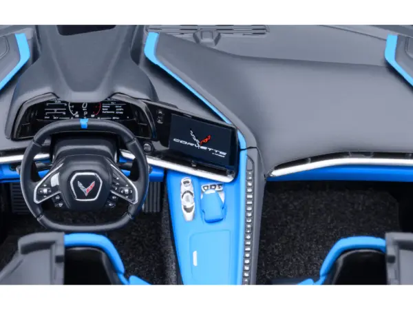 2020 Chevrolet Corvette C8 Stingray Rapid Blue 1/18 Model Car by Autoart #4
