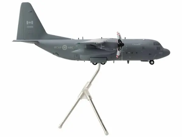 Lockheed C-130H Hercules Transport Aircraft "Royal Canadian Air Force" (130333) Gray "Gemini 200" Series 1/200 Diecast Model Airplane by GeminiJets #2
