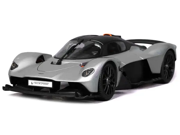 Aston Martin Valkyrie Silver Metallic with Matt Black Top "Special Edition" Series 1/18 Diecast Model Car by Maisto #2