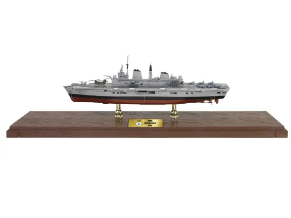 British HMS Invincible (R05) Aircraft Carrier Full-Hull Edition "Falklands War" (1982) British Royal Navy "Battleship" Series 1/700 Diecast Model by Metal Proud #2