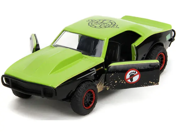 1967 Chevrolet Camaro "Teenage Mutant Ninja Turtles" Black and Green (Dirty) "Hollywood Rides" Series 1/32 Diecast Model Car by Jada #2