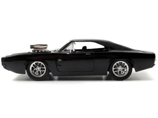 Model Kit Dodge Charger R/T Black and Dom Diecast Figure "Fast & Furious" Movie "Build N' Collect" Series 1/24 Diecast Model Car by Jada #4
