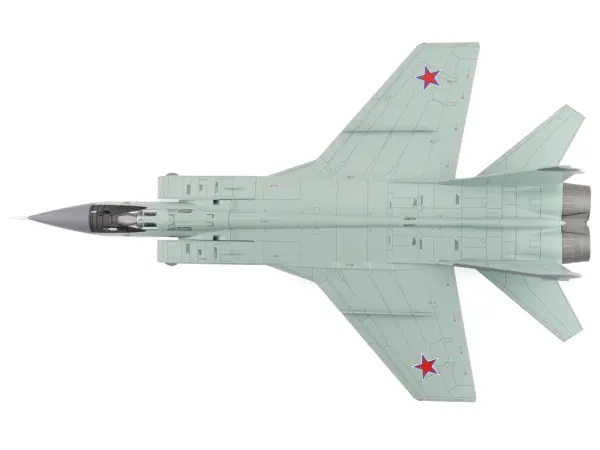 Mikoyan MIG-31K Foxhound D Interceptor Aircraft "Long Range Aviation Command" Russian Air Force "Air Power Series" 1/72 Diecast Model by Hobby Master #4